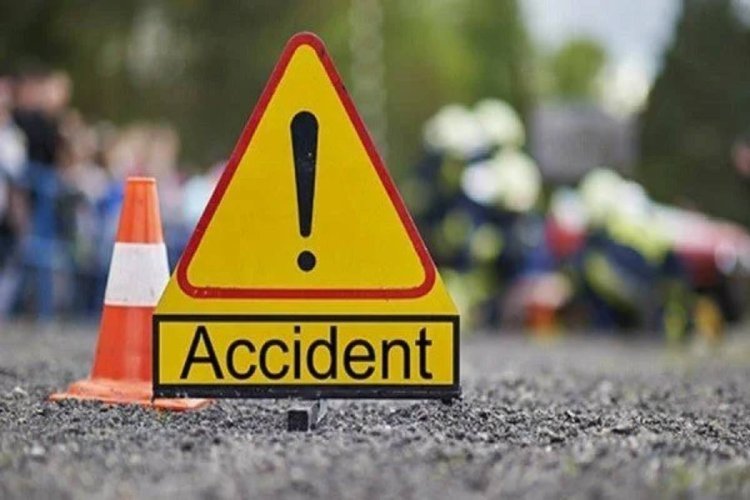 Tamil Nadu: Car and truck collision in Madurai, 4 people died
