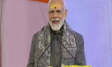 देश के अंतिम गाँव माणा में मोदी की जनसभा, विपक्षी पार्टियों पर कसा तंज़