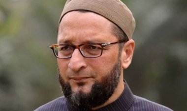 ओवैसी की चुनावी जनसभा में लगे मोदी-मोदी के नारे, मुस्लिम युवकों ने दिखाए काले झंडे