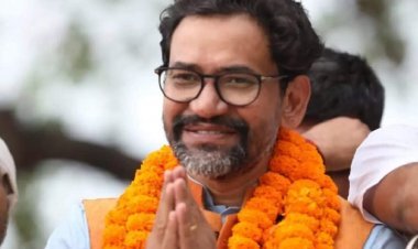 बीजेपी सांसद निरहुआ के विवादस्पद बयान को लेकर मचा बवाल, लोग कर रहे कार्रवाई की मांग